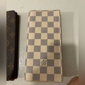 Vintage never used LV wallet sell as it